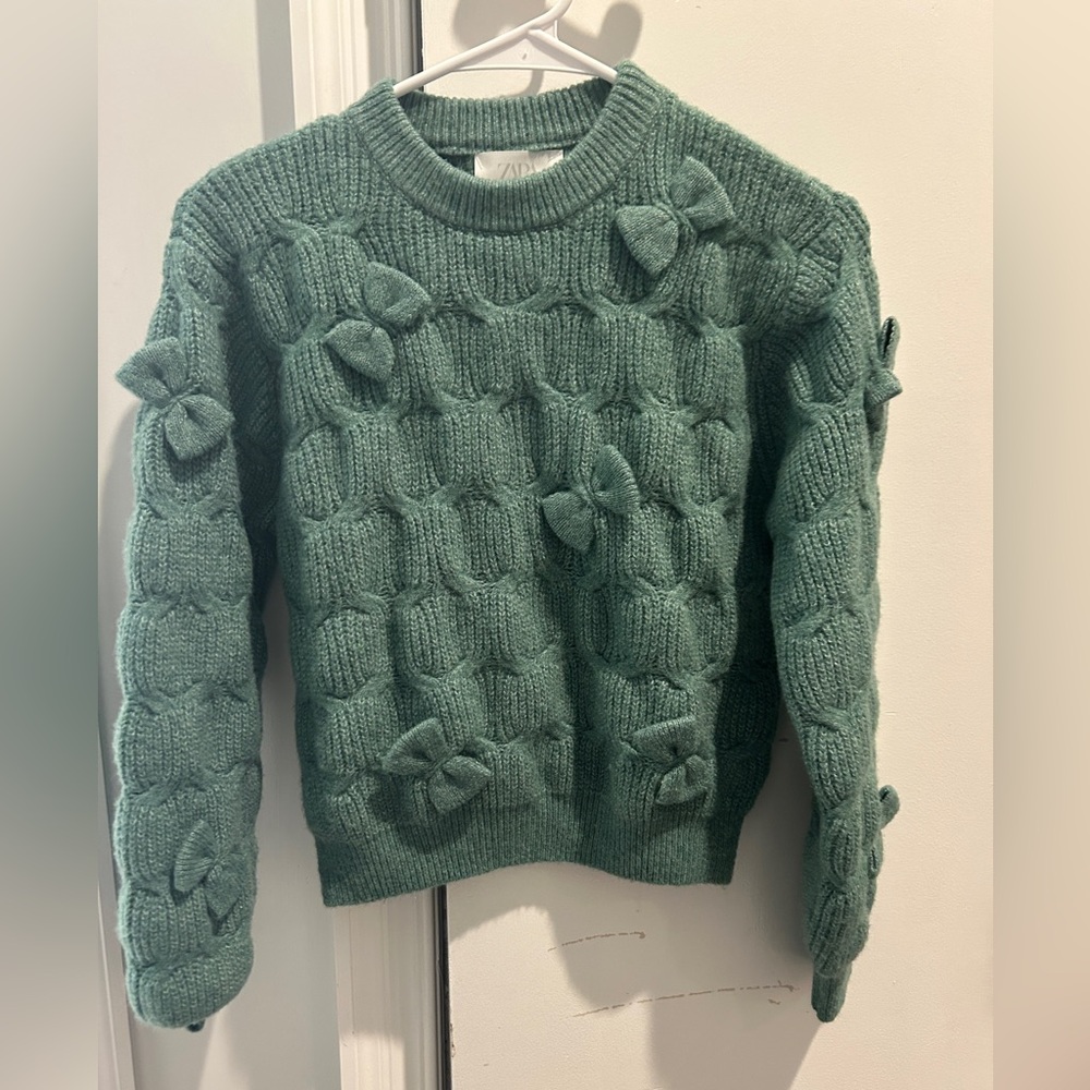 Zara Girl’s Green Sweater with Bows, size 11-12